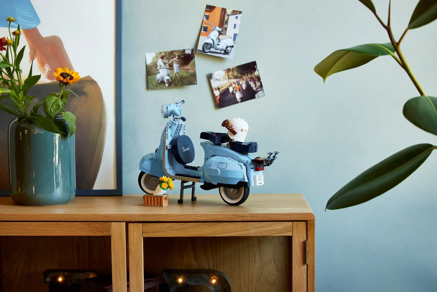 Vespa 125 | Classic Scooter Model
