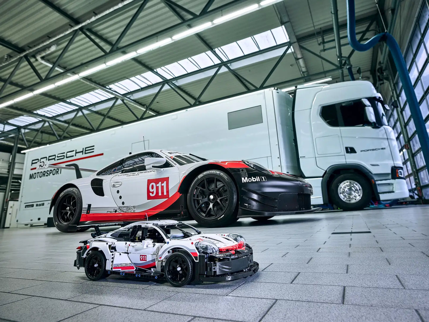 Technic Porsche 911 RSR | Ultimate Endurance Race Car Model